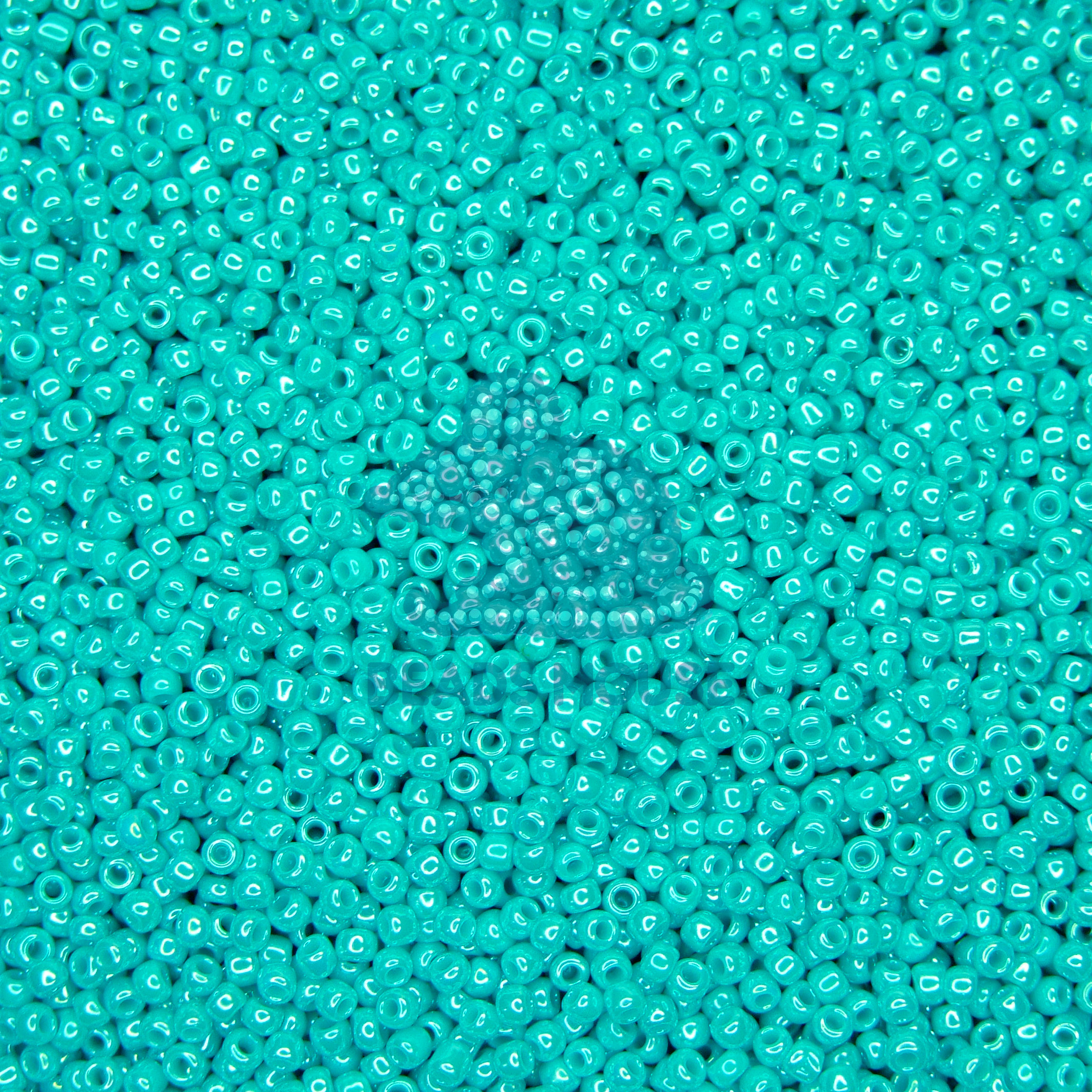 TOHO Seed Beads 132 Opaque Turquoise Luster beads mouse
