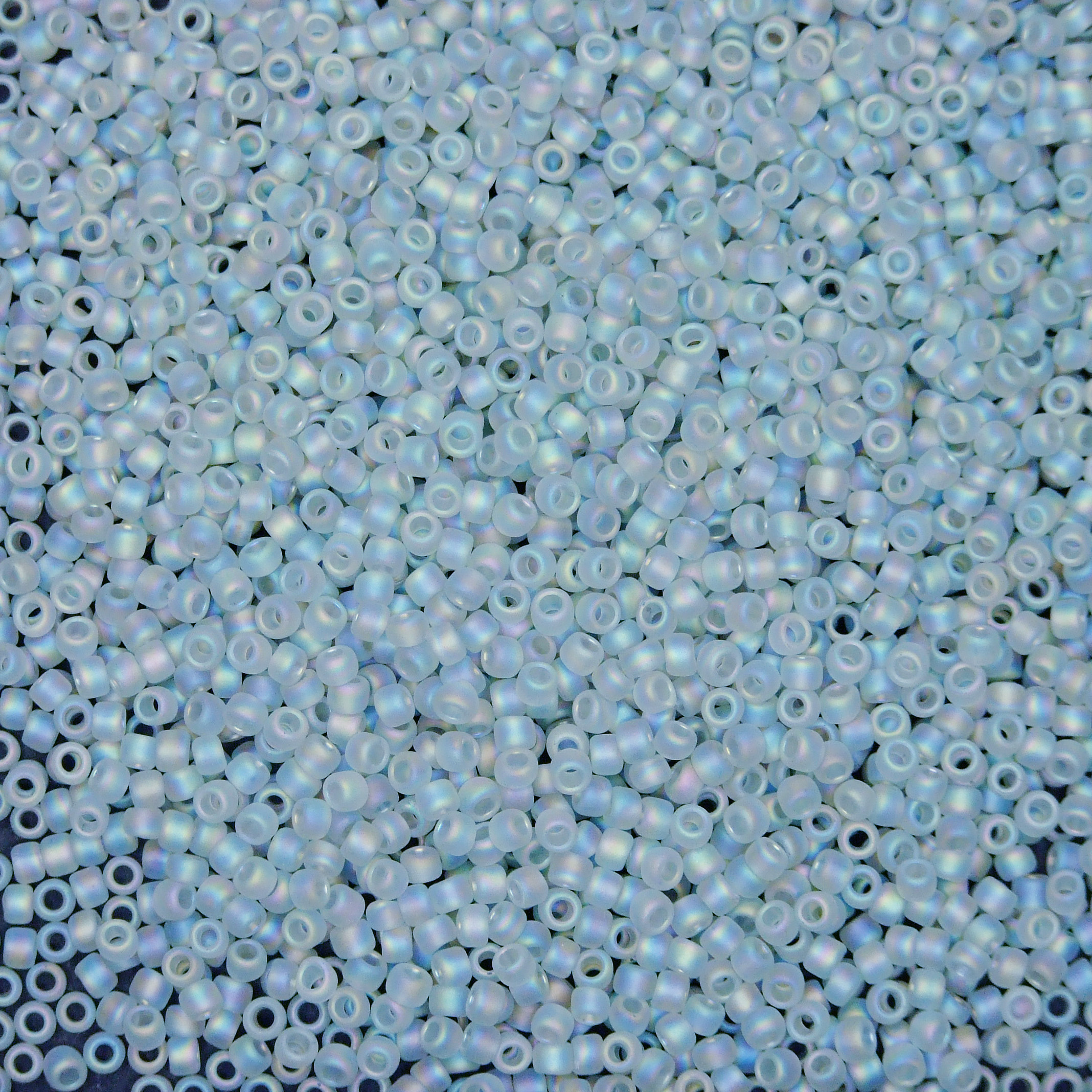 TOHO Seed Beads 176AF Transparent Rainbow Frosted Black Diamond beads mouse