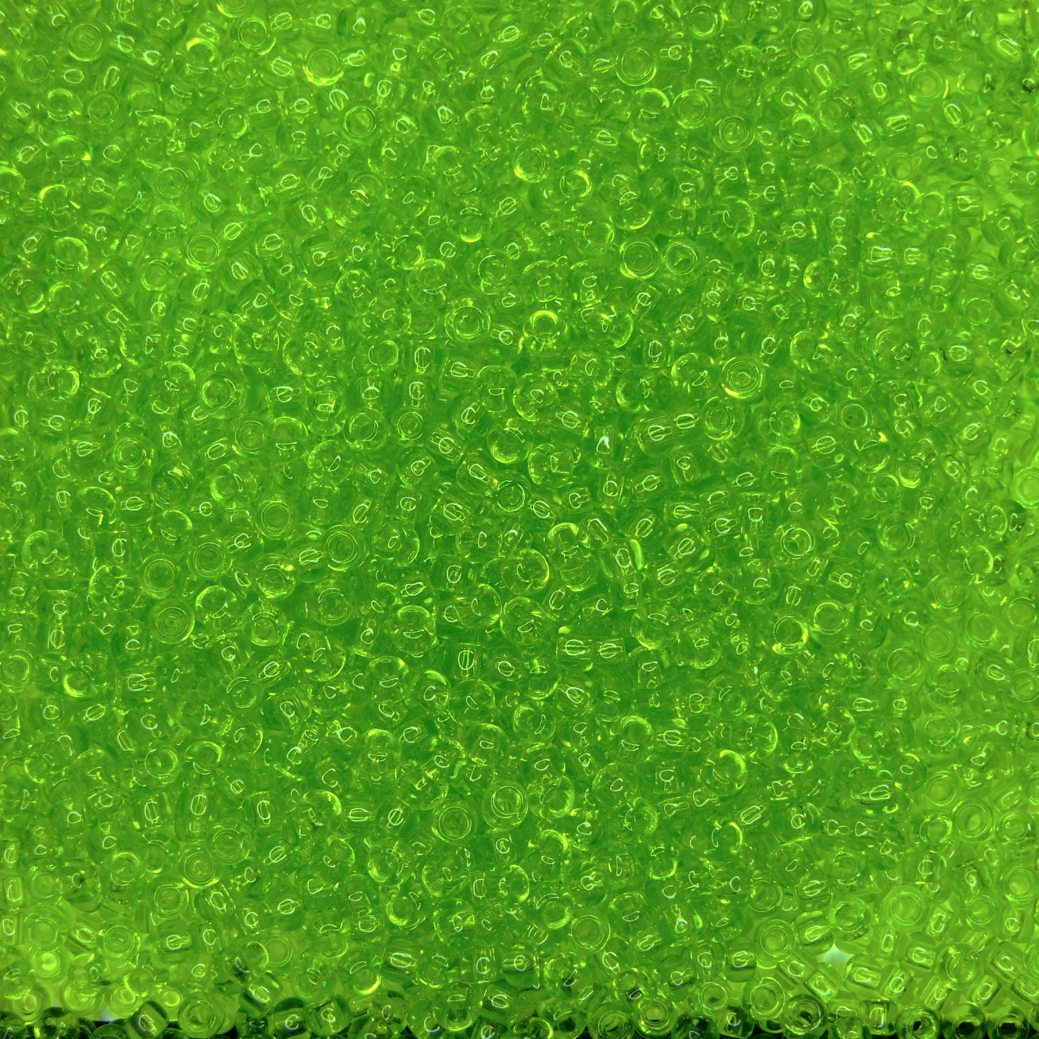 TOHO Seed Beads 4 Transparent Lime Green beads mouse
