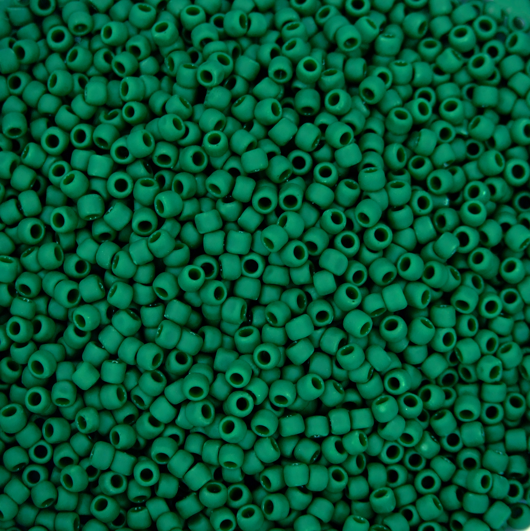 TOHO Seed Beads 47HF Opaque Frosted Pine Green beadsmouse.co.uk