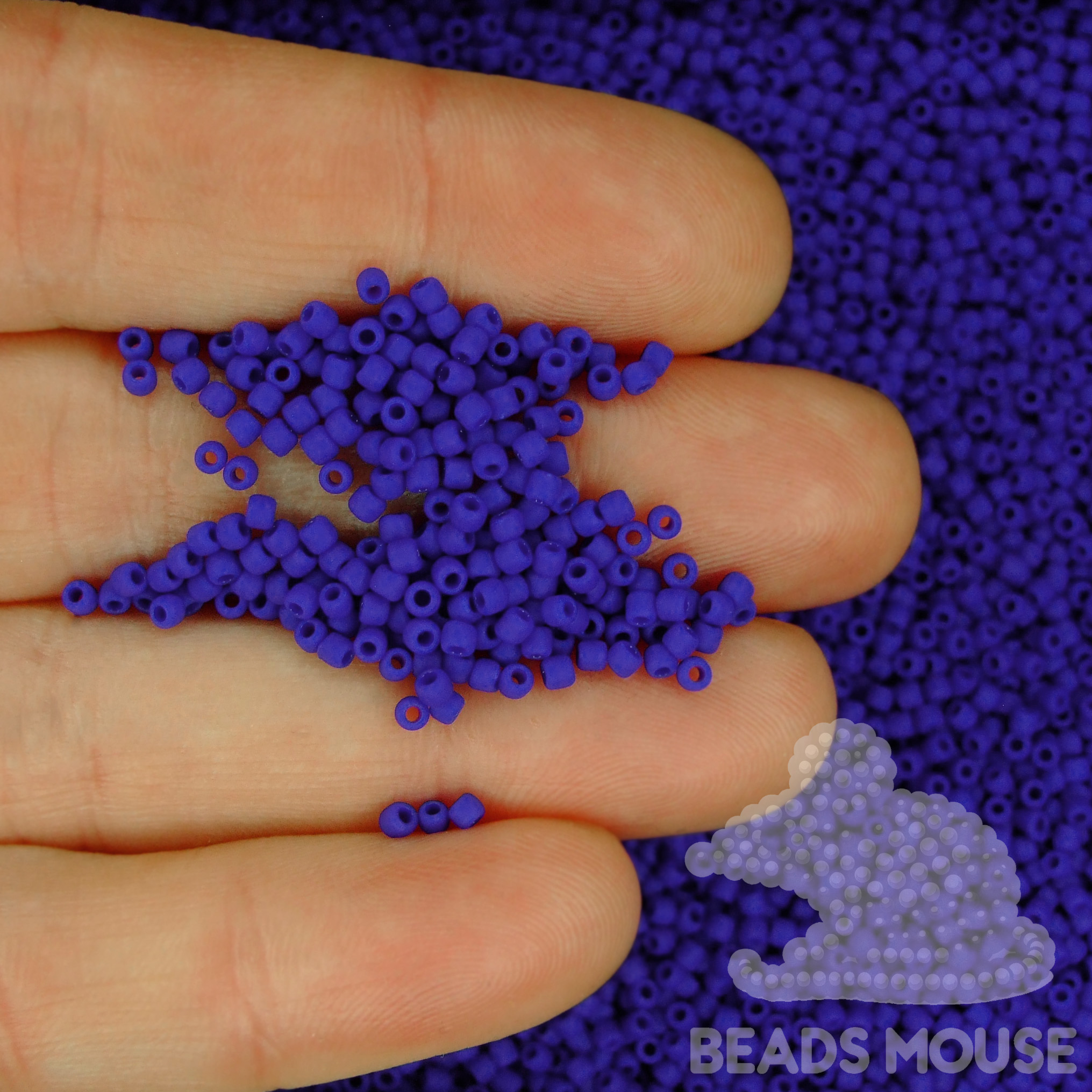 TOHO Seed Beads 48F Opaque Navy Blue Frosted beadsmouse.co.uk 04