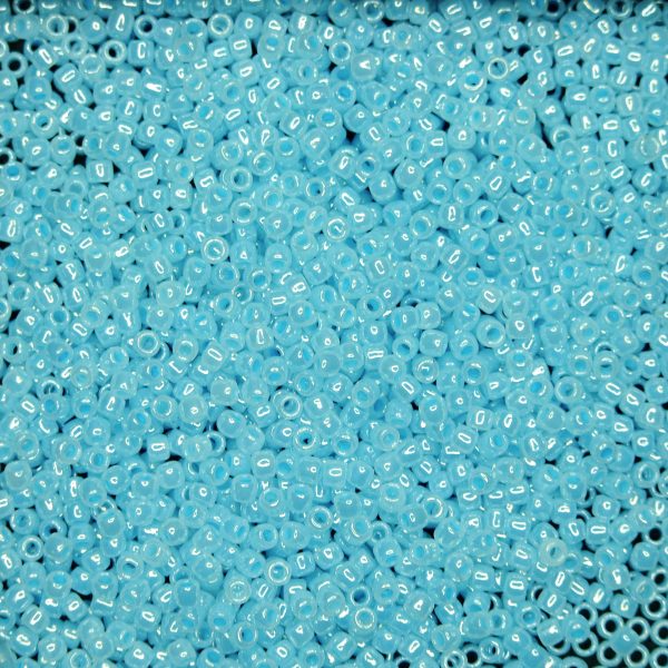 TOHO Seed Beads 919 Ceylon Forget Me Not beads mouse