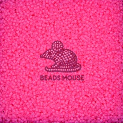 TOHO Seed Beads 971 Inside Color Matte Crystal Neon Pink Lined beadsmouse.co.uk