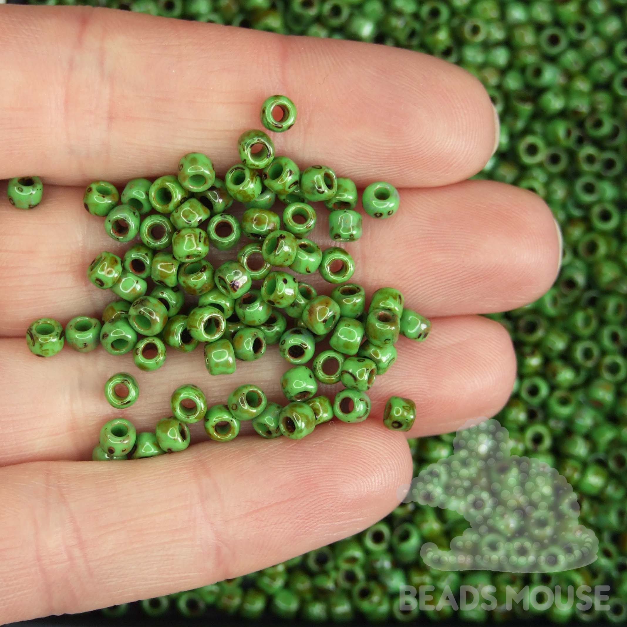 TOHO Seed Beads Y321 HYBRID Opaque Mint Green Picasso beadsmouse.co.uk