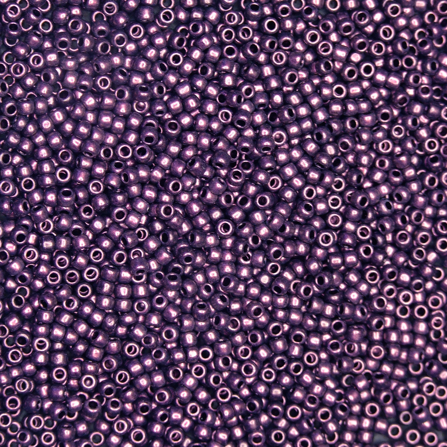 TOHO Seed Beads Y617 HYBRID Metallic Suede Pink beadsmouse.co.uk