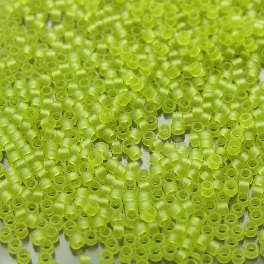TOHO Treasure beads 4F Transparent Frosted Lime Green Toho Treasure Seed Beads beadsmouse.co.uk_