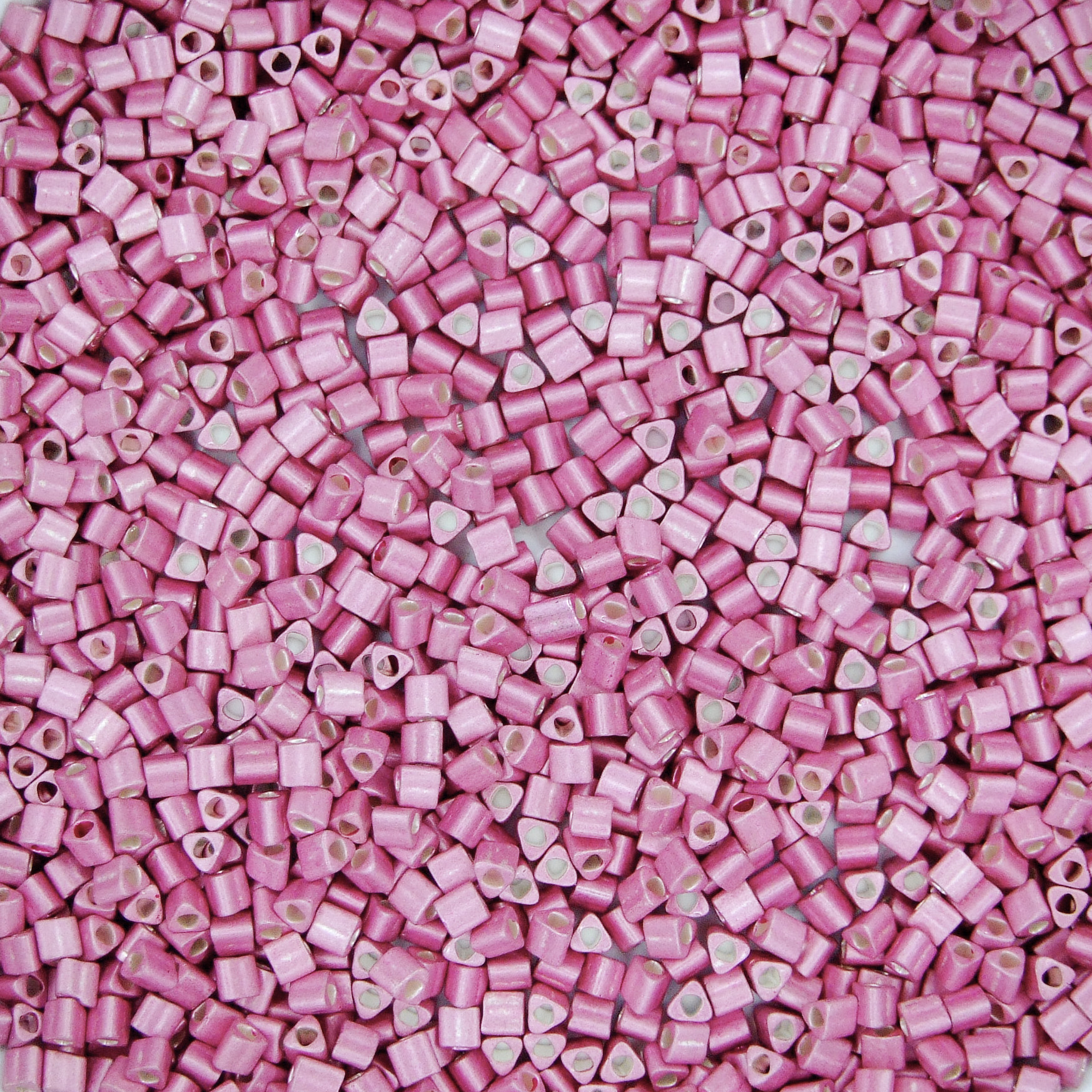 TOHO Triangle Beads 553F Galvanized Matte Vintage Rose beadsmouse.co.uk