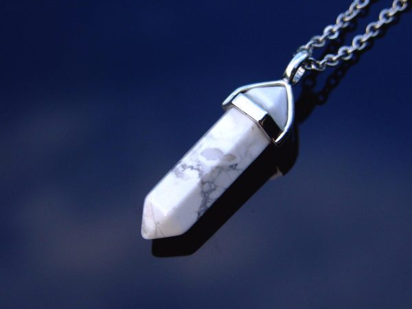 Gemstone Necklace White Howlite Natural Point Pendant beads mouse
