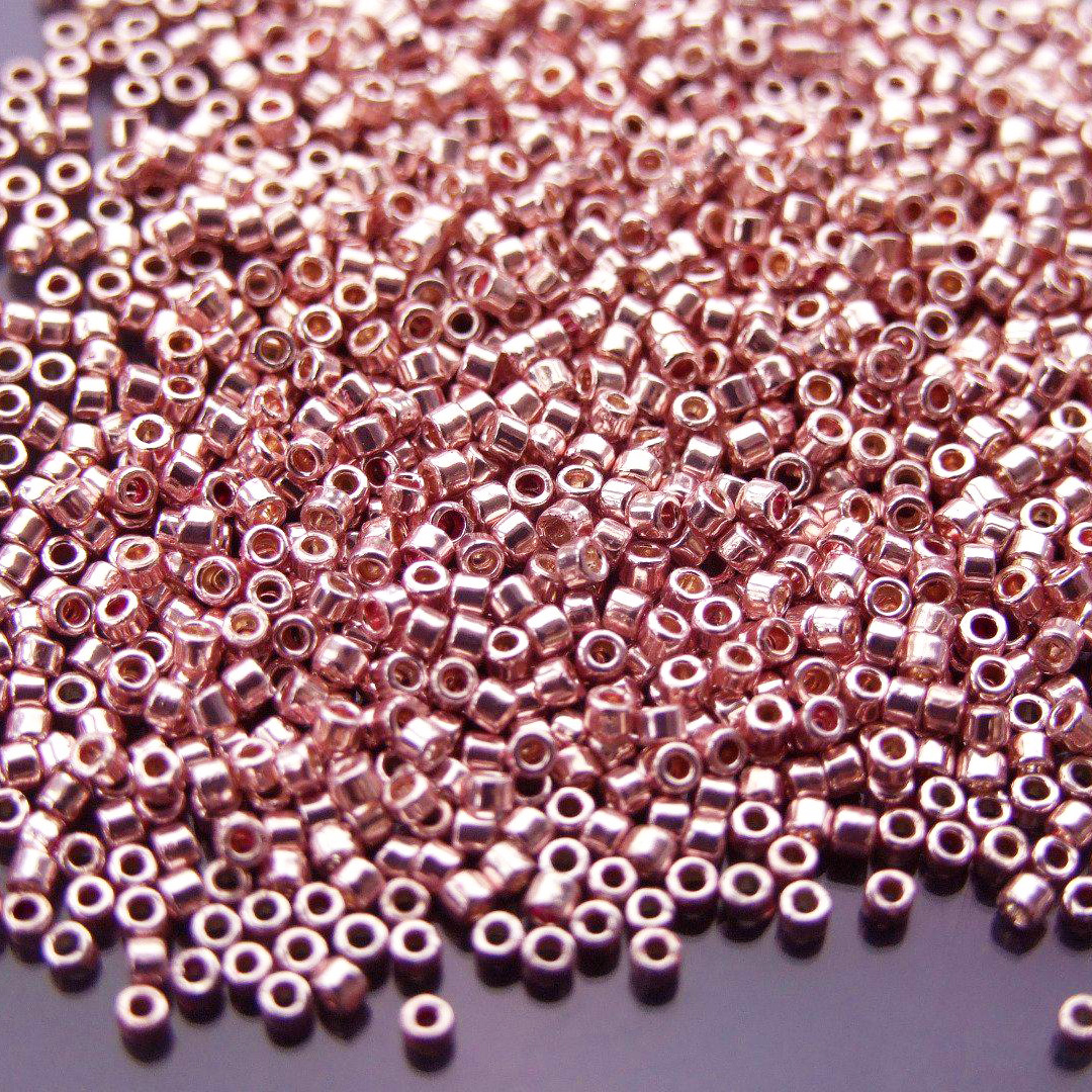 PF552 PermaFinish Galvanized Sweet Blush Toho Treasure Seed Beads beadsmouse.co.uk