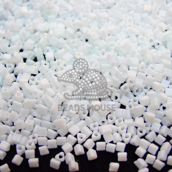 TOHO Triangle Beads 761 Matte Color Opaque Rainbow White 11/0 beadsmouse.co.uk