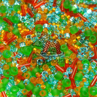 20g TOHO Mix 3228 Haiku Orange Green Blue beads mouse