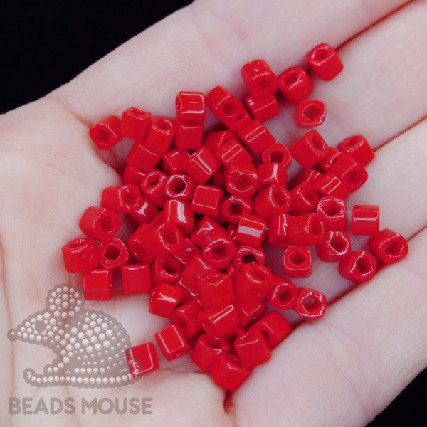 TOHO CUBE Beads 45 Opaque Pepper Red 4mm - Image 2