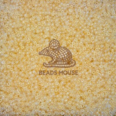 TOHO Seed Beads Y631 HYBRID Light Sueded Gold Light Lame beadsmouse.co.uk