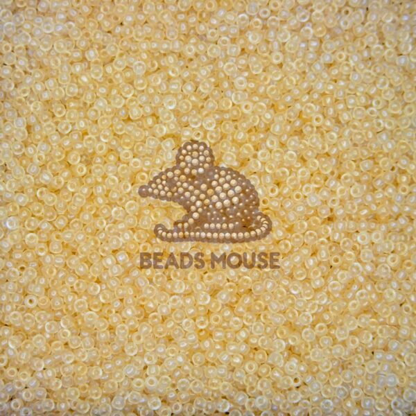 TOHO Seed Beads Y631 HYBRID Light Sueded Gold Light Lame beadsmouse.co.uk