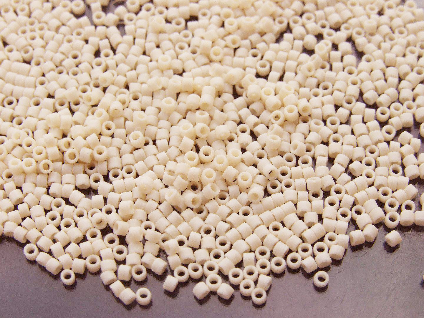 2-5-Tube-51F-Opaque-Frosted-Light-Beige-Toho-Treasure-Seed-Beads-11-0-1-7mm-Michael-s-UK-Jewellery-6795