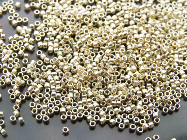 11/0 TOHO Treasure Seed Beads 8 Colours PF  - Image 3