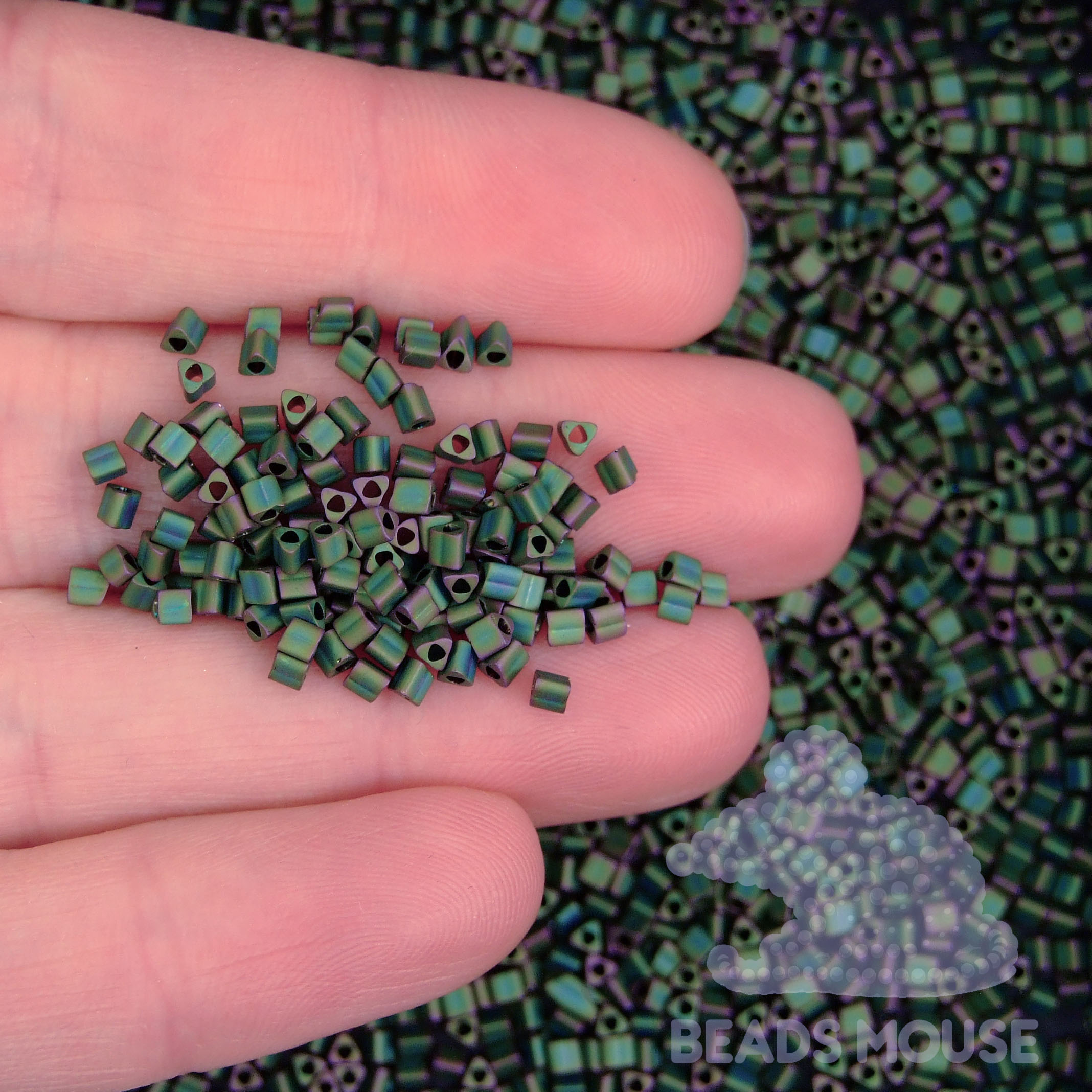 TOHO Triangle Beads 707 Matte IRIS Peridot beadsmouse.co.uk